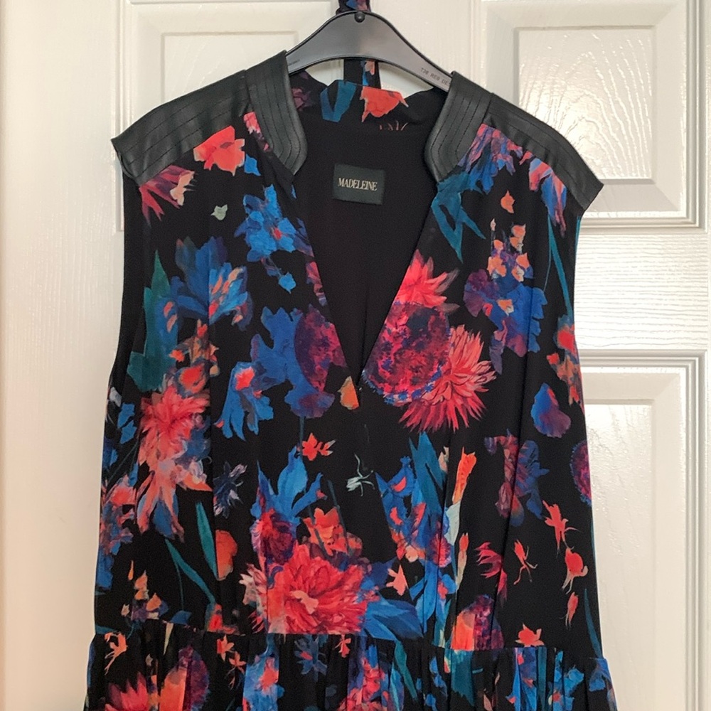 Lovely floral maxi dress-great for weddings and parties
